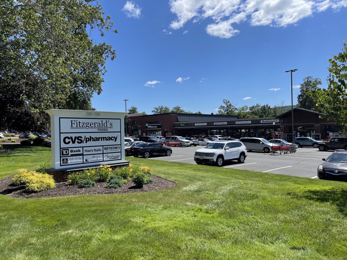 Grove Real Estate LLC Our focus is highend community retail, self